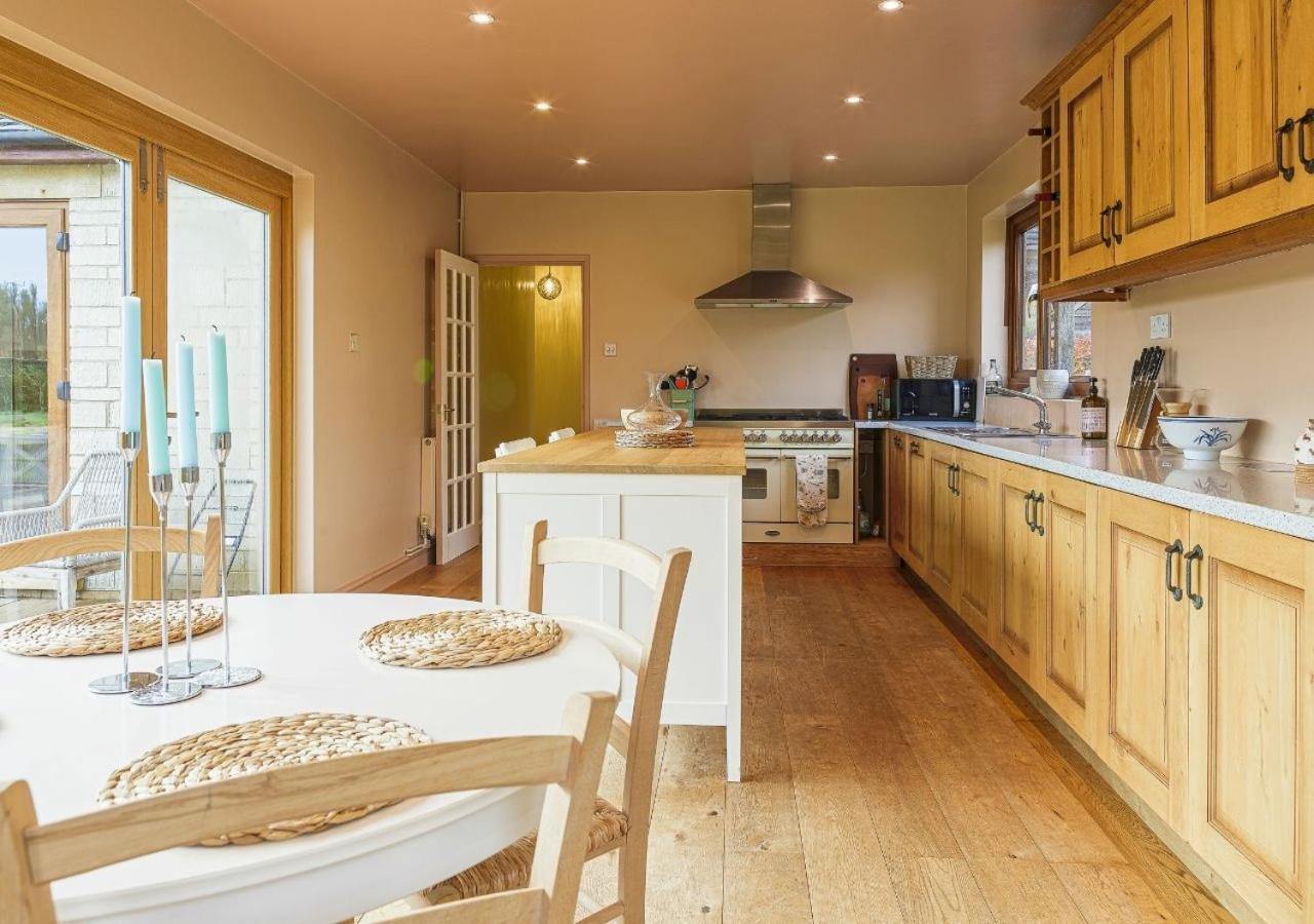 Вилла Charming 3Bd Cotswolds Family Retreat Буртон-он-те-Уотер Экстерьер фото